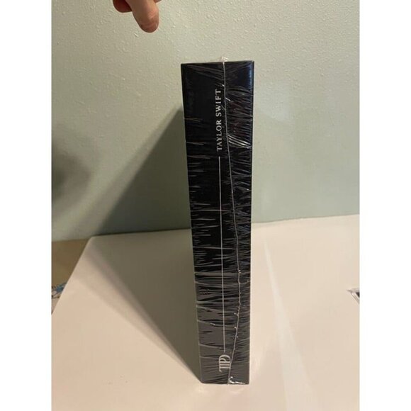 SEALED Taylor Swift - The Tortured Poets Department Vinyl Display Case, Box Set - Picture 2 of 4